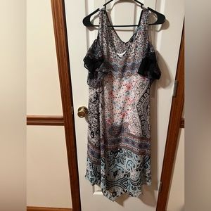New direction cold shoulder dress like new